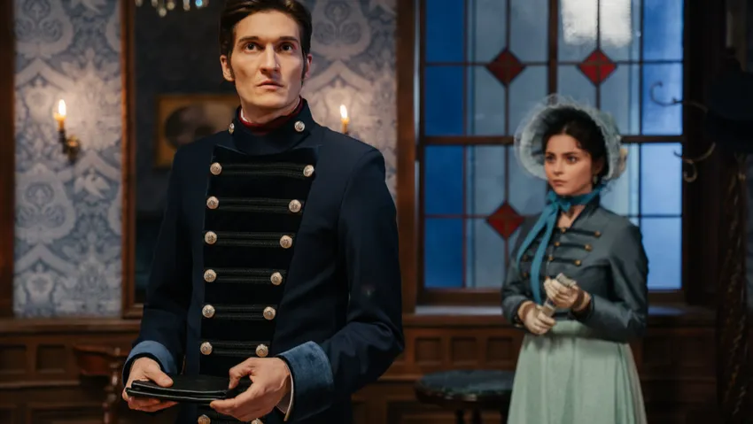 Матвей Лыков и Милана Бру в сериале «История его служанки». Фото: онлайн-кинотеатр Иви