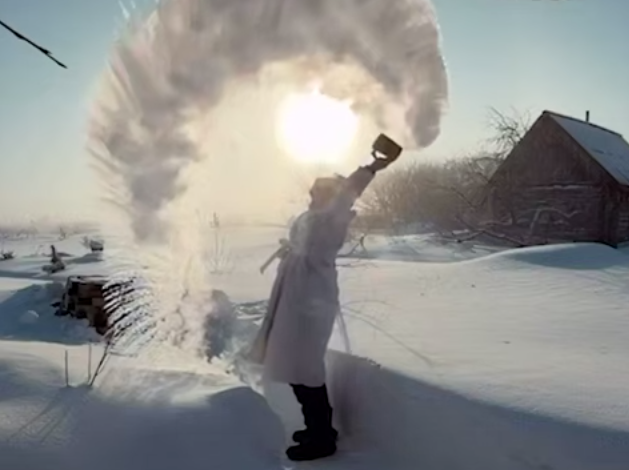 В Сибири ударили морозы до -53°, во многих городах отменили занятия в школах. Фото: @breakingmash