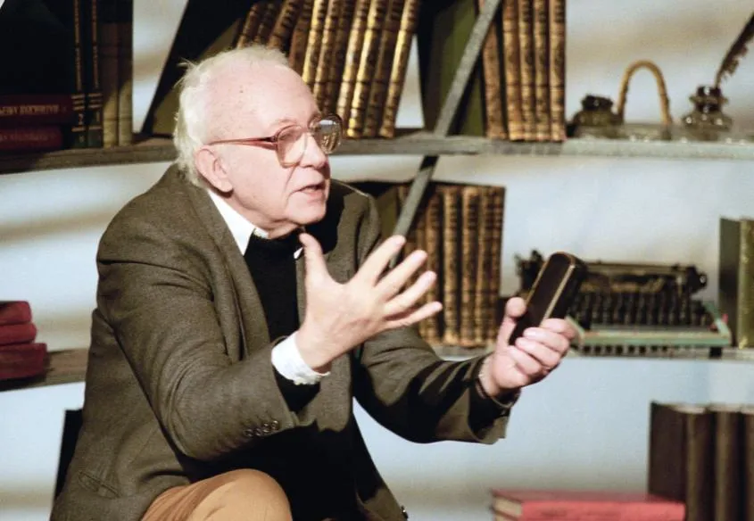 Известный историк и писатель Рой Медведев скончался на 101-м году жизни. Фото: соцсети