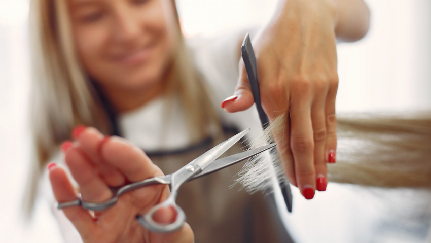 Лунный календарь стрижек на март 2026 года. Фото: freepik.com