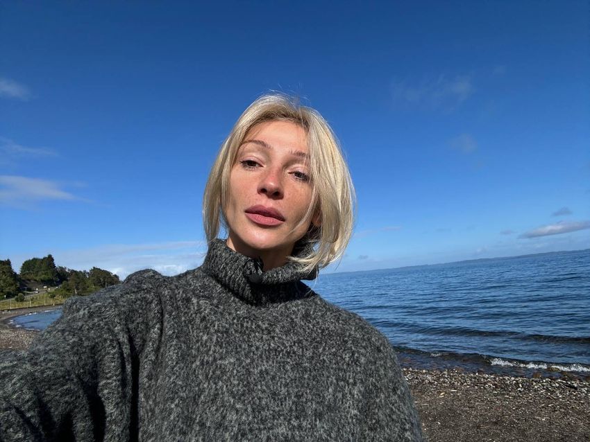 Настя Ивлеева продала долю в баре, коктейли которого намекают на ГОЛУЮ вечеринку. Фото:@ivleeva360