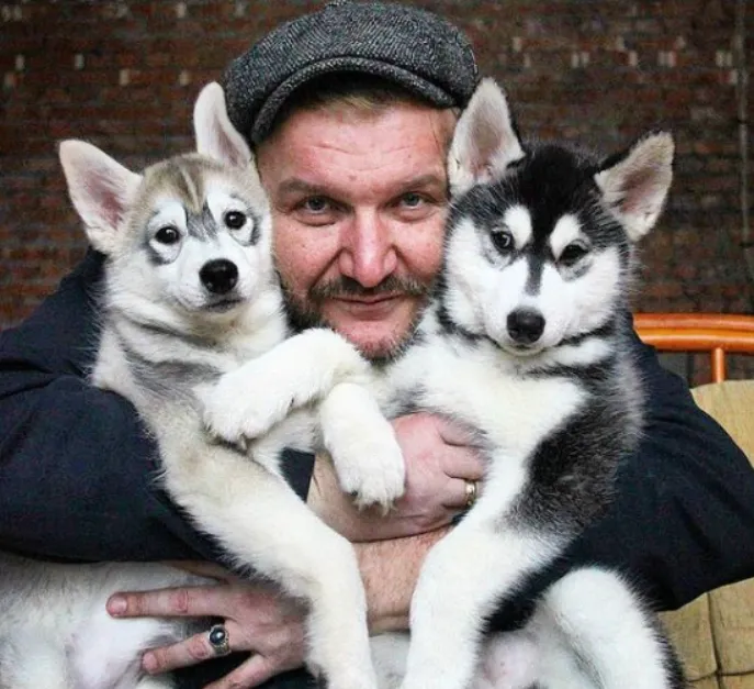 Быковский мечтает однажды завести больших собак. Фото: личный архив Дмитрия Быковского