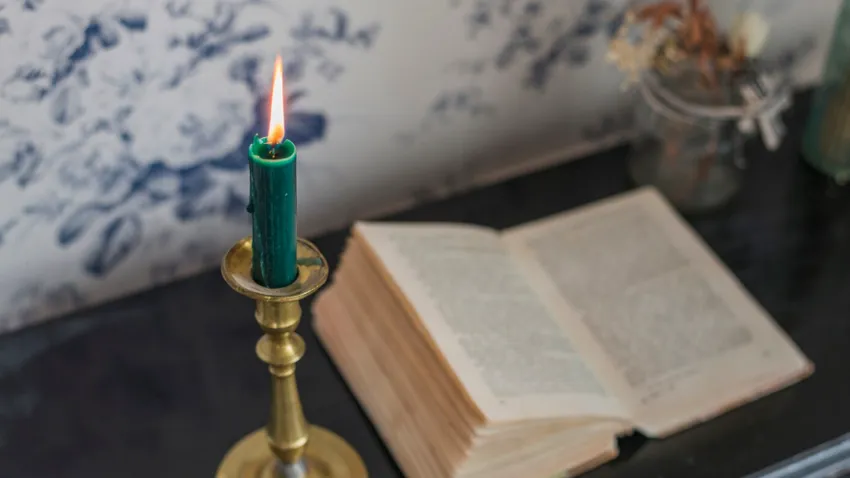 Как читать молитву Ефрема Сирина в Великий пост. Фото: freepik.com