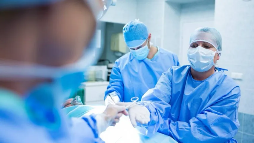 Лунный календарь хирургических операций на апрель 2026 года. Фото: freepik.com