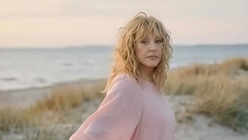 Алла Пугачева внесла на свои счета в банках России 120 млн за последние 4 года. Фото: соцсети