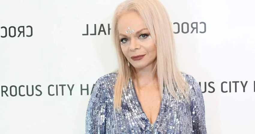 Долина пытается восстановить репутацию, «покупая» место в спектакле. Фото: соцсети