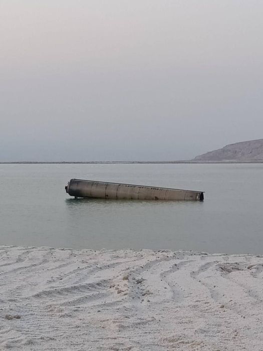 Сбитая иранская ракета в водах Мертвого моря