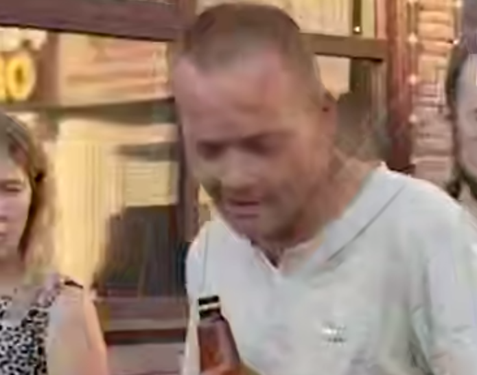 Под Иркутском пассажиры жестоко избили девушку-таксиста за отказ от заказа. Фото: t.me/babr_mash