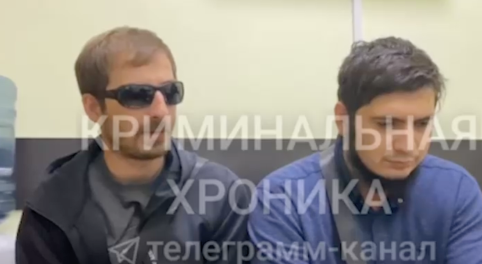 В Махачкале друзья посадили за руль слепого водителя, и он протаранил чужое авто. Фото: @mash_gor