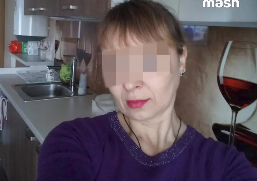 В Питере на могиле Виктора Цоя нашли тело женщины, умершей от паленого алкоголя. Фото: @breakingmash