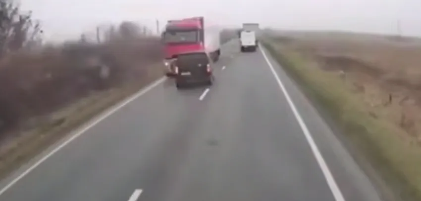 В Румынии 7 фанатов греческой команды ПАОК умерли в ДТП по пути во Францию. Фото: t.me/mashnasporte