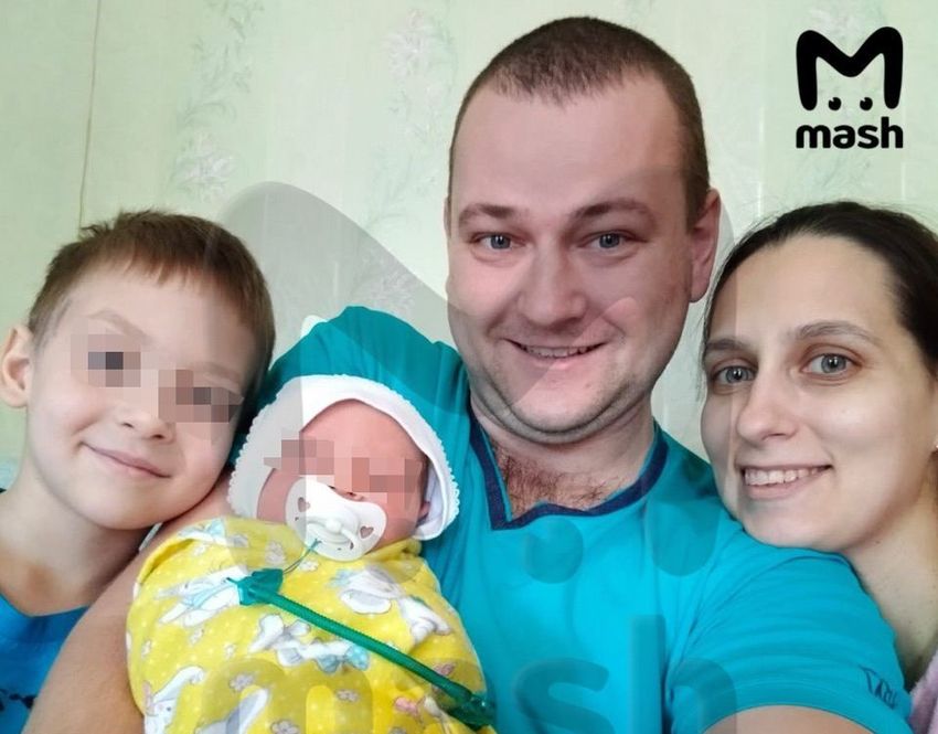 Семья Богдановых жила в одной из квартир обрушившегося подъезда в Белгороде. Фото: @t.me/breakingmash