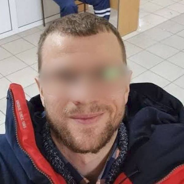 Бывший следователь угнал внедорожник и въехал в храм. Фото: @t.me/amur_mash