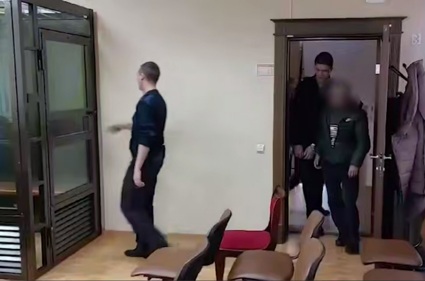 Таксиста, который убил своего клиента под Калининградом, посадили в СИЗО. Фото: t.me/amber_mash