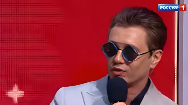 Антон Зацепин на шоу «Ну-ка все вместе! Хором!». ФОТО: соцсети