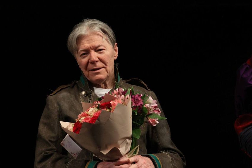 87-летнему актеру театра Александру Збруеву стало плохо перед выходом на сцену. Фото: @breakingmash