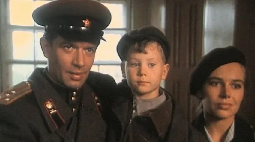 Кадр из фильма "Вор", реж. Павел Чухрай, 1997 год