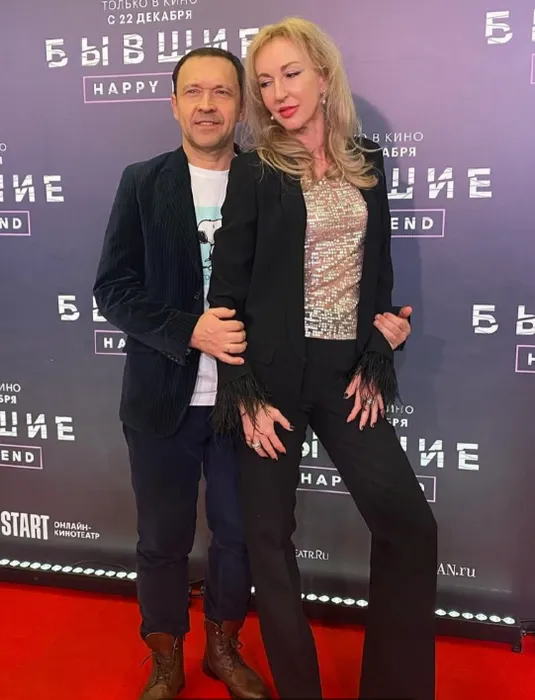С супругой Дарьей на премьере сериала «Бывшие». ФОТО из личного архива