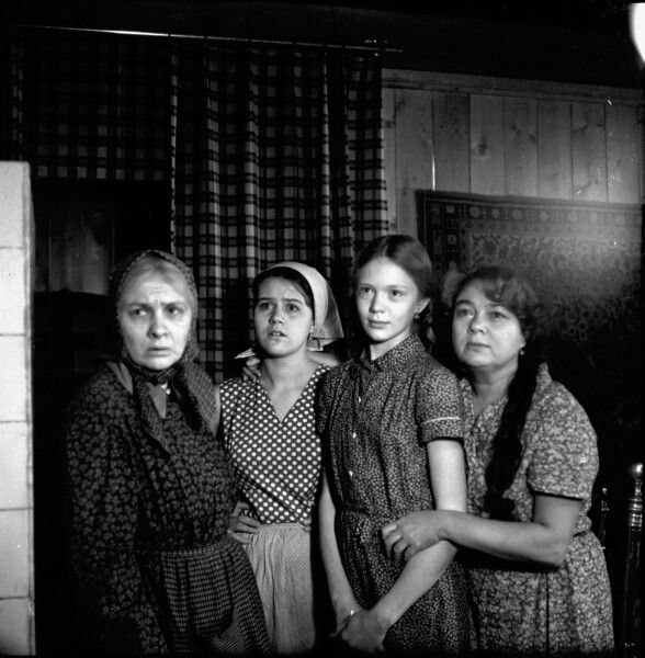 Кадр из фильма "Любовь и голуби", 1984, реж. В. Меньшов. Фото: legion-media.ru