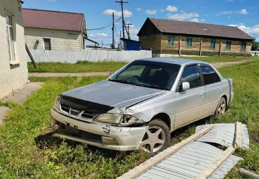 Под Иркутском 39-летний мужчина за ночь угнал два авто, чтобы добраться до дома. Фото: t.me/babr_mash
