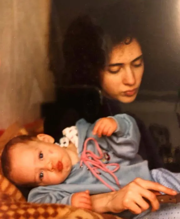 Маленькая Аглая с мамой - актрисой Ксенией Раппопорт. Фото: Instagram*