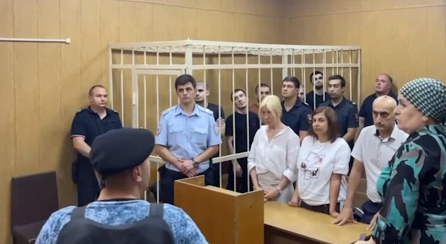 Пятеро участников беспорядков осуждены на срок от 6 до 9 лет. Фото: t.me/@mash_gor