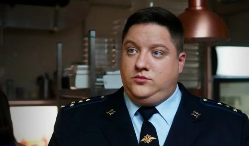 Роман Попов в сериале «Полицейский с Рублевки». Фото: кадр из фильма