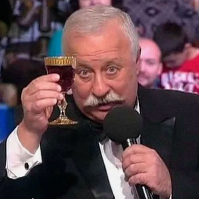 Якубовичу запретили пробовать подарки участников «Поля чудес» из-за диабета. Фото: t.me/shot_shot