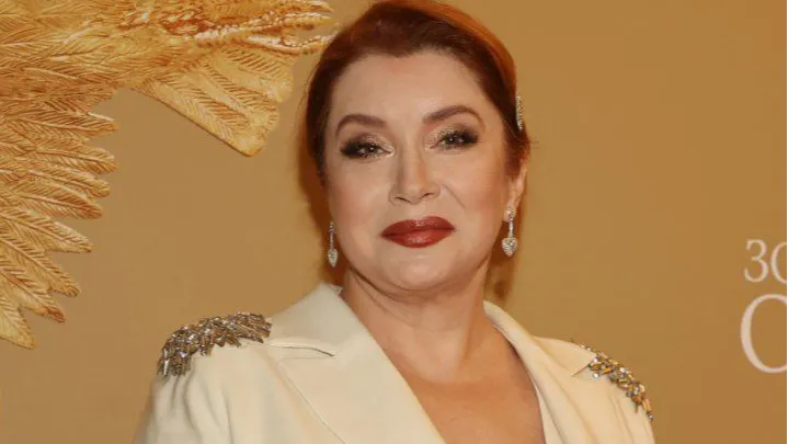 Актриса Вера Сотникова предложила Долиной переехать к ней жить и выпить вина. Фото: соцсети