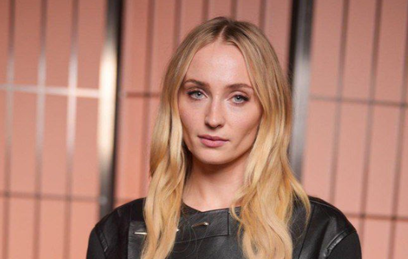 Звезду «Игры престолов» Софи Тернер взяли на роль Лары Крофт в новом сериале. Фото: t.me/SuperRu