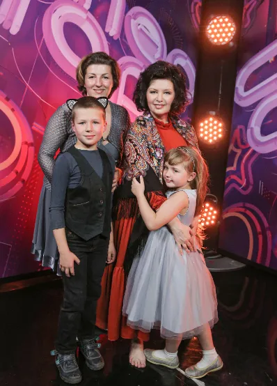 Ирина с дочкой и внуками. Фото: личный архив