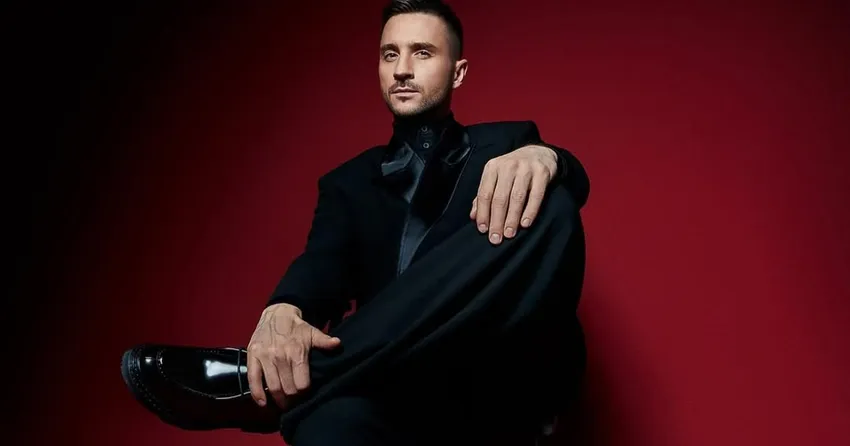 «Дай второй шанс!» Звезда «Ворониных» Волкова предложила Лазареву начать роман. Фото: соцсети