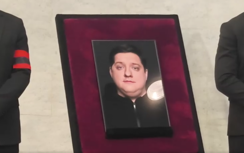 Проститься с Романом пришли сотни людей. ФОТО: t.me/shot_shot