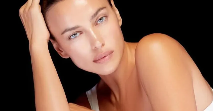 40-летнюю Ирину Шейк без макияжа засняли гуляющей с дочкой в Нью-Йорке. Фото: соцсети