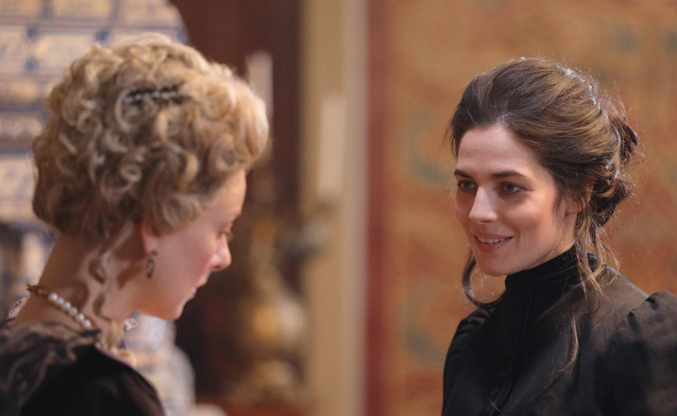 Северия Янушаускайте и Юлия Снигирь во время съемок сериала «Кровавая барыня». ФОТО: kino-teatr.ru