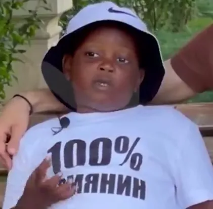 В Краснодаре темнокожий мальчик-армянин стал звездой и зазывает всех в Кабардинку. Фото: @breakingmash