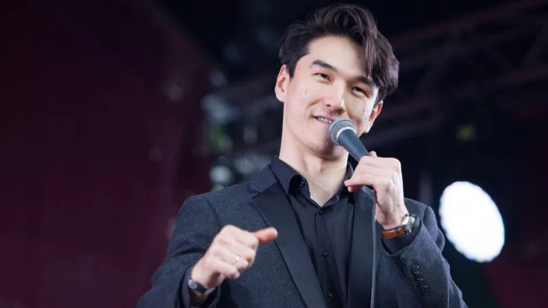 Концерт комика Нурлана Сабурова отменили в Обнинске из-за слов в сторону россиян. Фото: соцсети