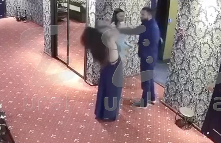 В Екатеринбурге в массажном VIP-салоне бандит избил администратора, отказавшись платить. Фото: @url_mash