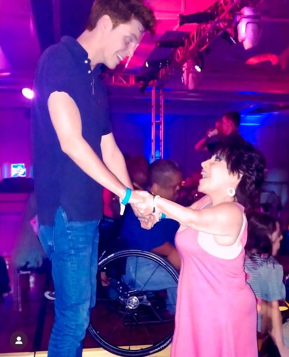 Пит с мамой сейчас. Фото: Инстаграм (запрещен в России) / @peetmontzingo