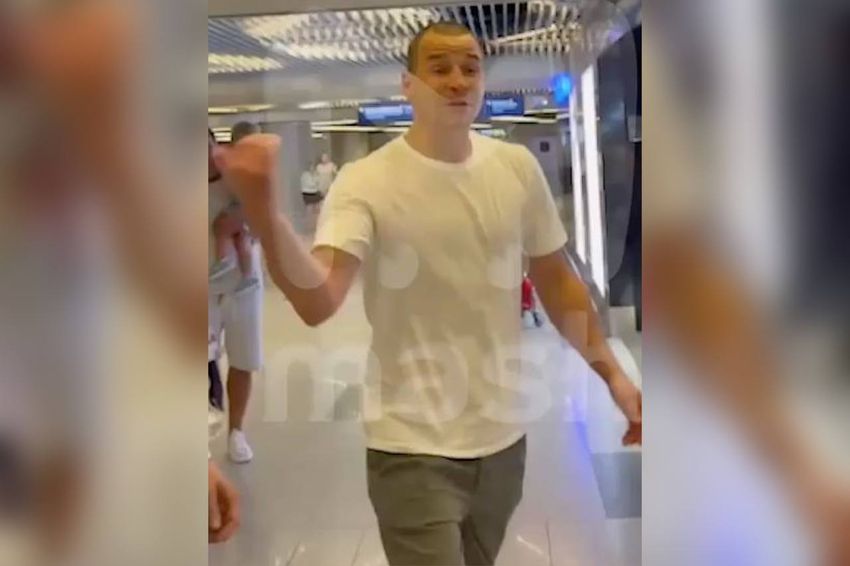 Известный российский боец ММА Александр Ларкин избил туриста в аэропорту Внуково. Фото: @t.me/mash