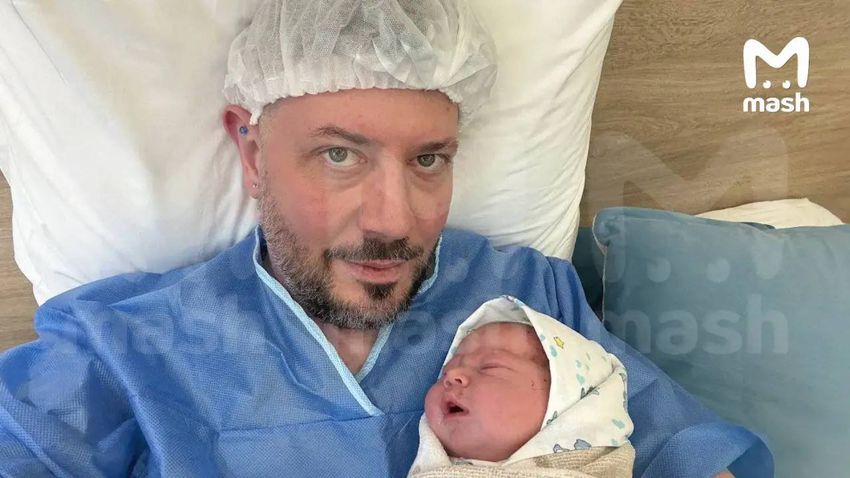 У 50-летнего блогера Артемия Лебедева родился 11 ребенок. Фото: @breakingmash