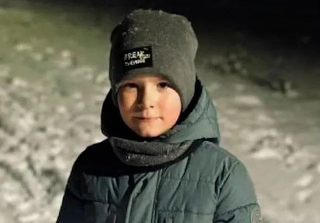 Семилетний Данил умер на следующий день после того, как его избил отчим. Фото: @t.me/amber_mash
