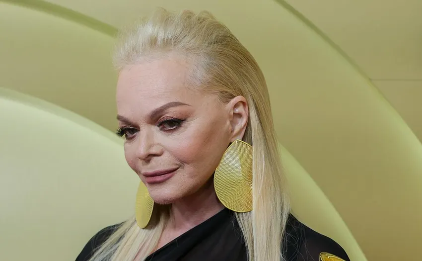 Долина подала в суд на мошенников, отнявших у нее квартиру: она требует 176 млн. Фото: соцсети