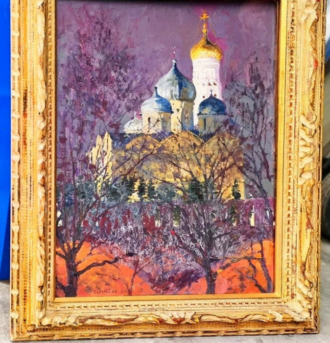 Во Владивостоке моряк пытался провезти из Японии картину потомка Льва Толстого. Фото: t.me/bazabazon