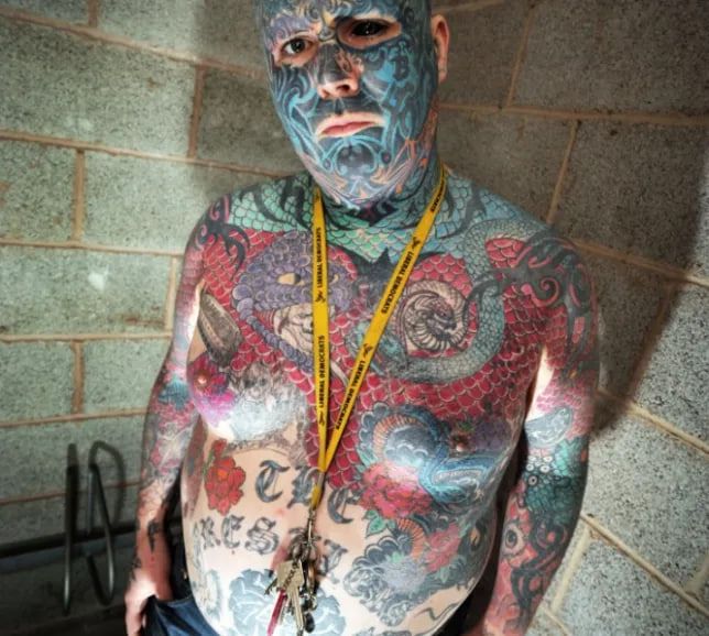 Мэтью Уилан прославился как самый татуированный мужчина в Британии. Фото: dailymail.co.uk