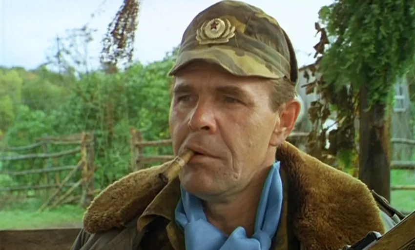 Генерал Булдаков. Кадр из фильма «Особенности национальной охоты», 1995, реж. Александр Рогожкин