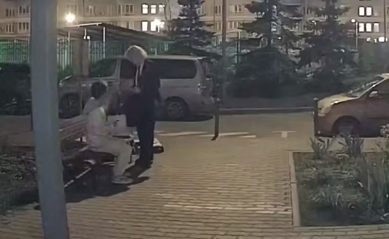 Москвич украл из сейфа отца слитки золота и наличку на 13 млн и отдал мошенникам. Фото: соцсети