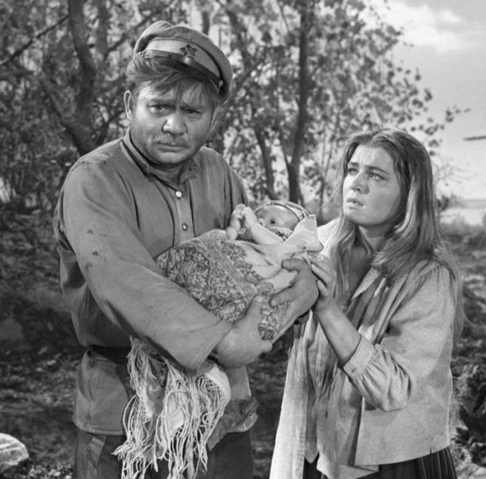Евгений Леонов и Людмила Чурсина в фильме «Донская повесть», 1964 г. ФОТО: соцсети