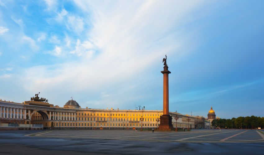 Прогноз погоды на июль 2025 года в Санкт-Петербурге должен порадовать жителей Северной столицы. Фото: freepik.com