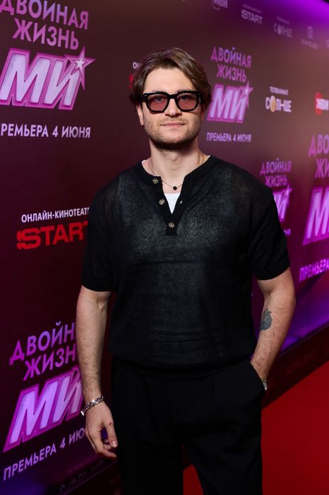 Давид Манукян (Дава) на премьере сериала «Двойная жизнь Ми» . Фото: онлайн-кинотеатр Иви